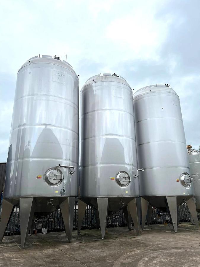 Used 60,000 Litre 316 Stainless Steel Jacketed Tanks