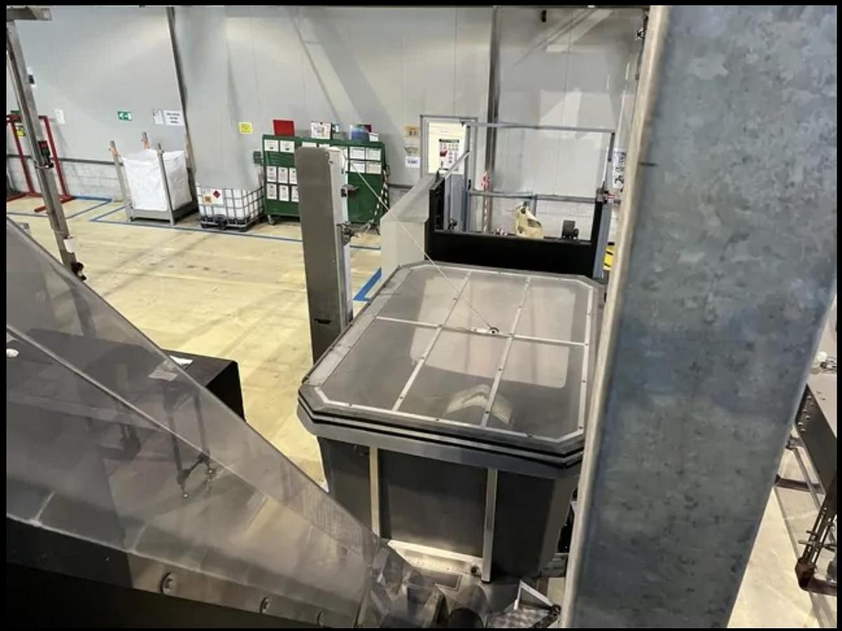 Used PET Blow Moulding Machine – Sidel SBO 10/14 (7,500 BPH, 2013)