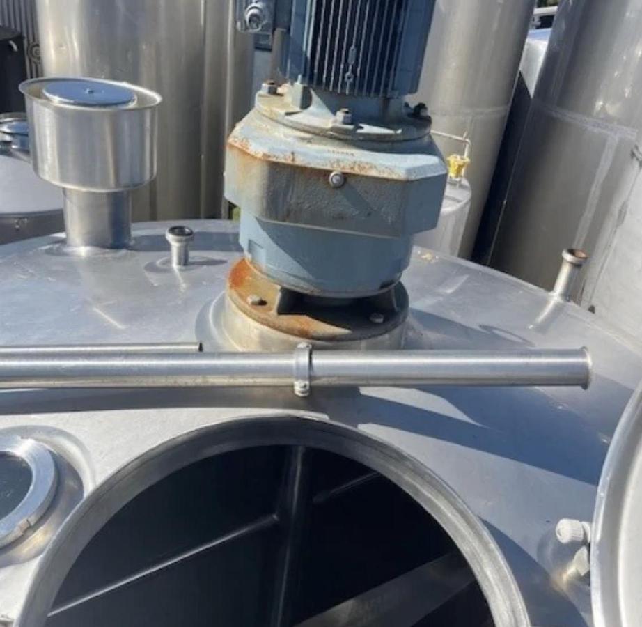 Used 8000 Litre 304 Stainless Steel Mixing Tanks