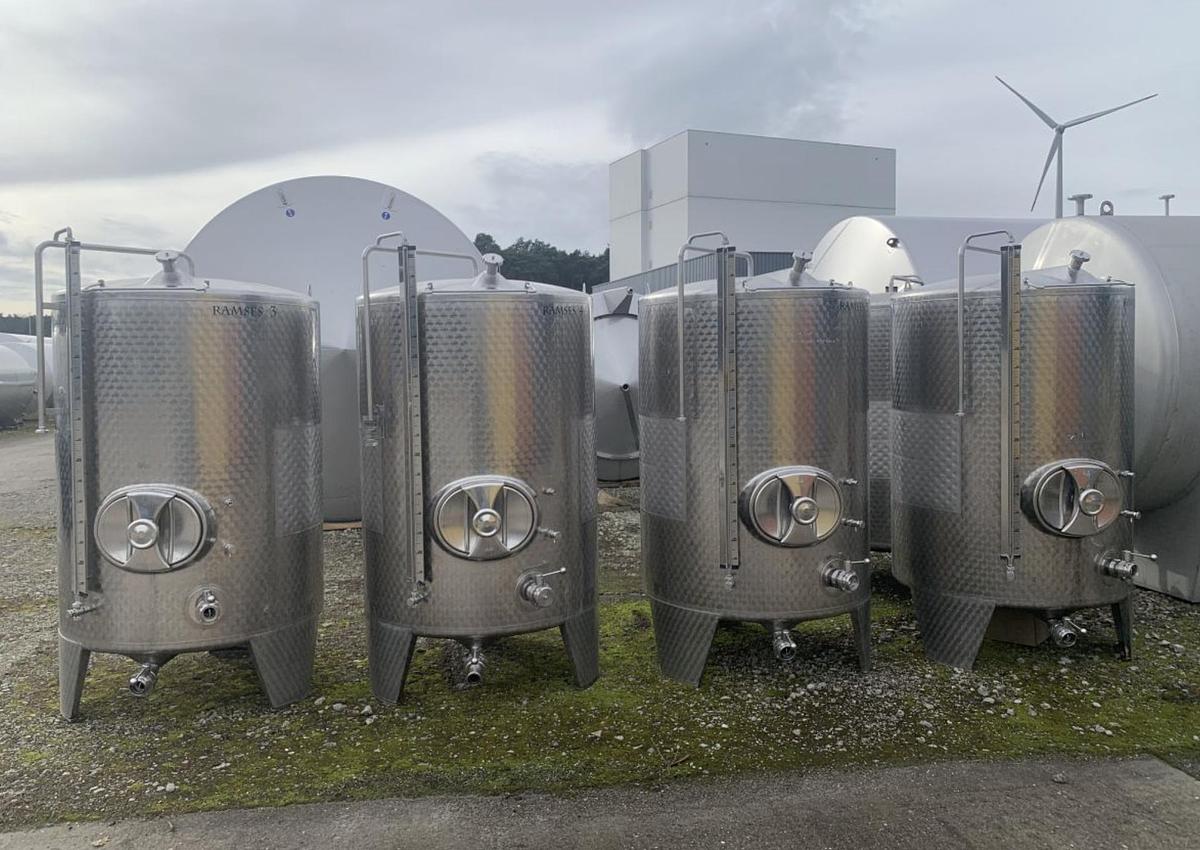 Used 1,800 Litre 304 Stainless Steel Fermentation Vessels