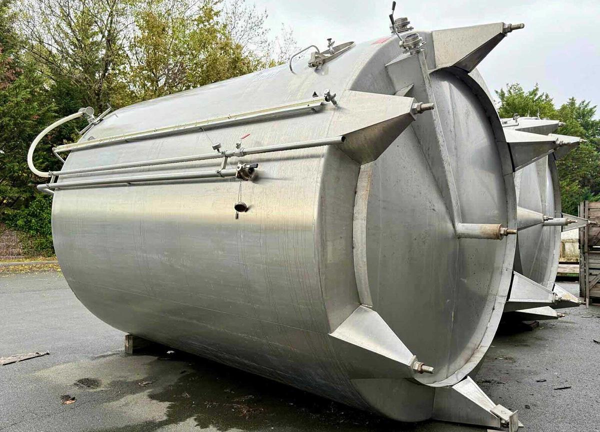 Used 29,800L 304 Stainless steel tanks - 16 units available 