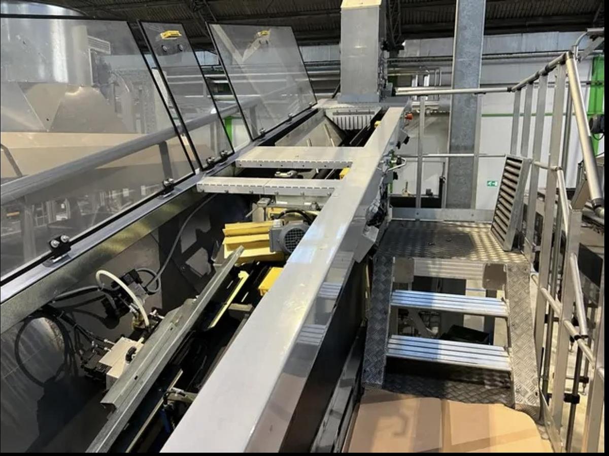 Used PET Blow Moulding Machine – Sidel SBO 10/14 (7,500 BPH, 2013)