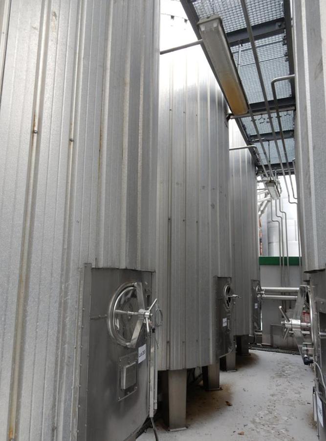 Used 25,000 litres 304 Stainless Steel Insulated Storage Tanks