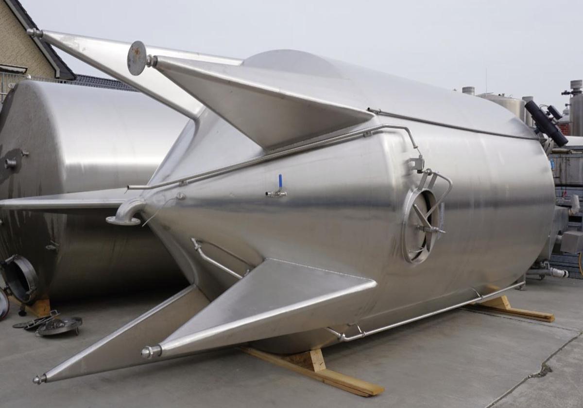 Used 15,000 Litre 304 Stainless Steel Mixing Tanks