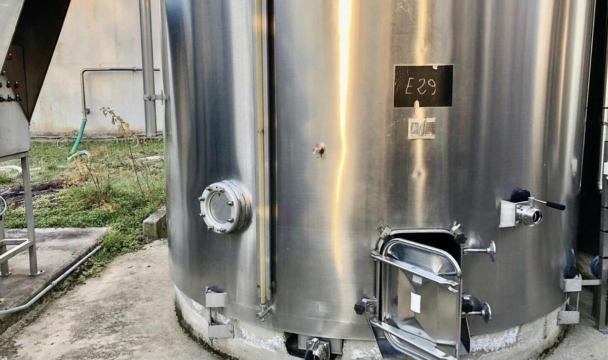 Used 50,000 Litre 304 Stainless Steel Tank with Heating
