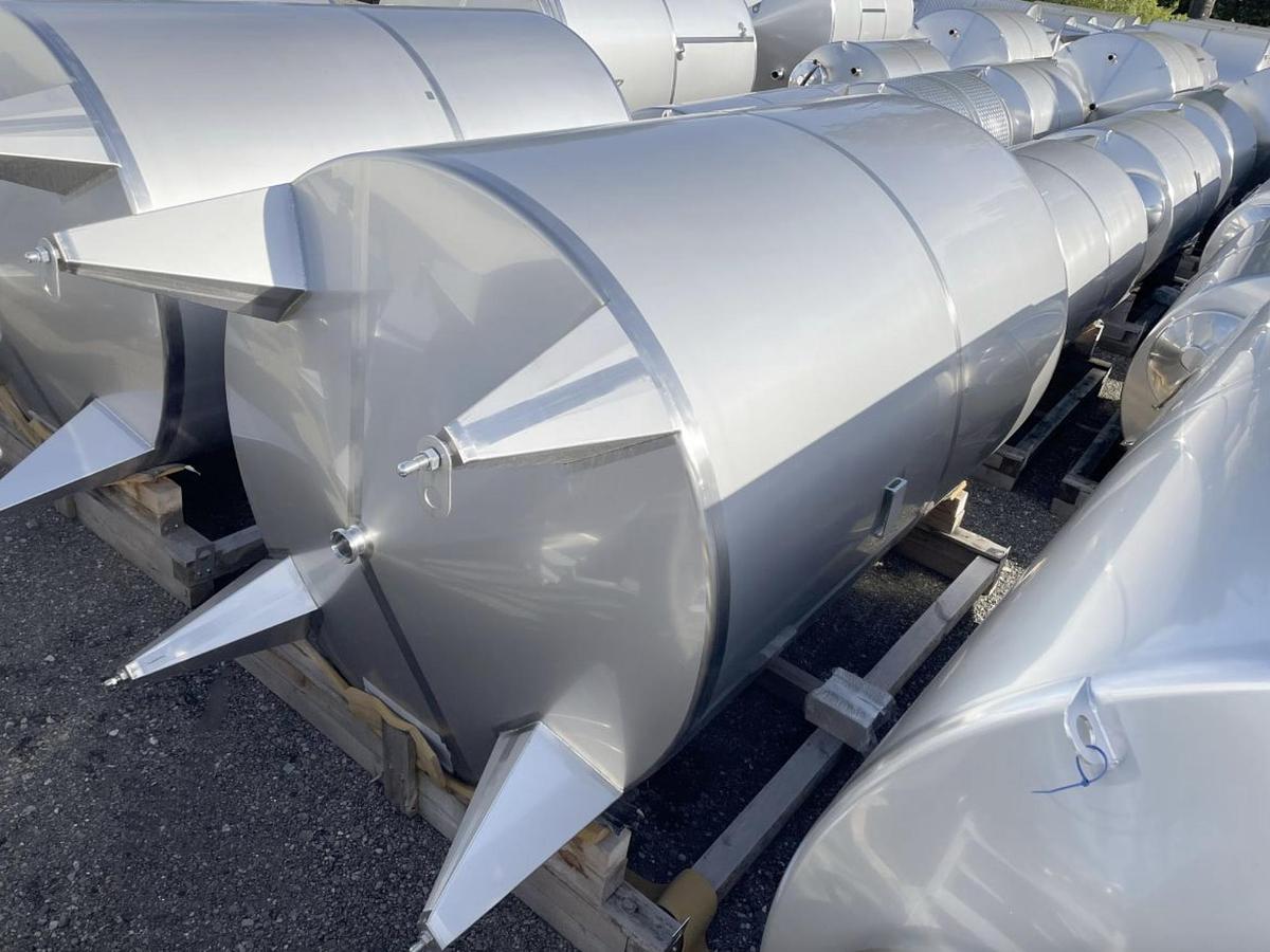 Brand New 8,000 Litre 304 Stainless Steel Tanks