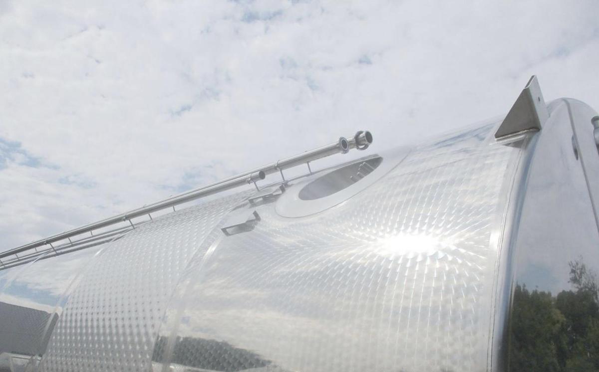 85,000 Litre 304 Stainless Steel Tank with Heating