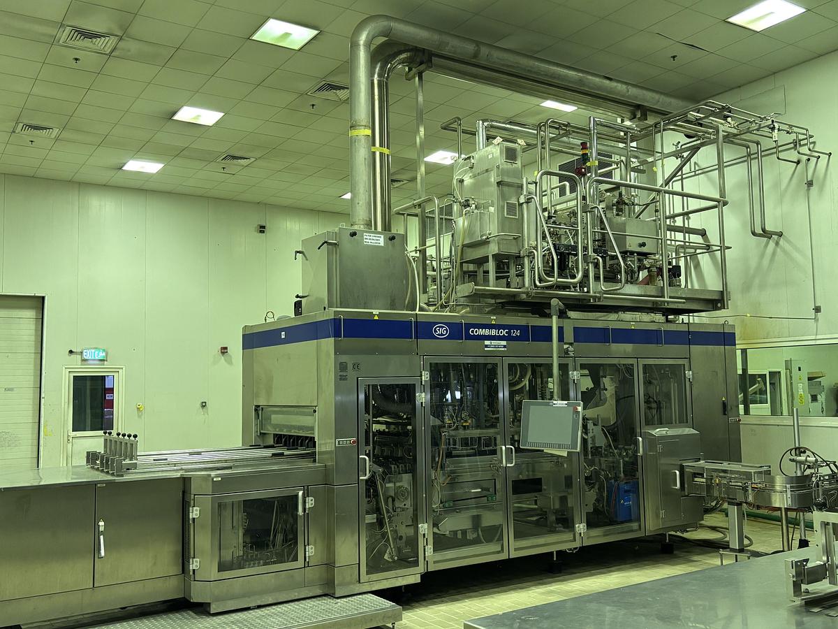 Used 2013 SIG Combibloc CFA 124-36 Filler and Packaging Equipment