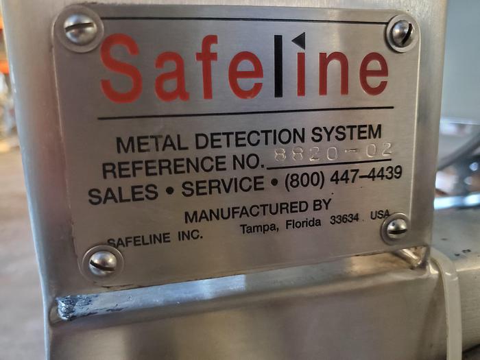 Used Safeline metal detector 14"x 4.5"