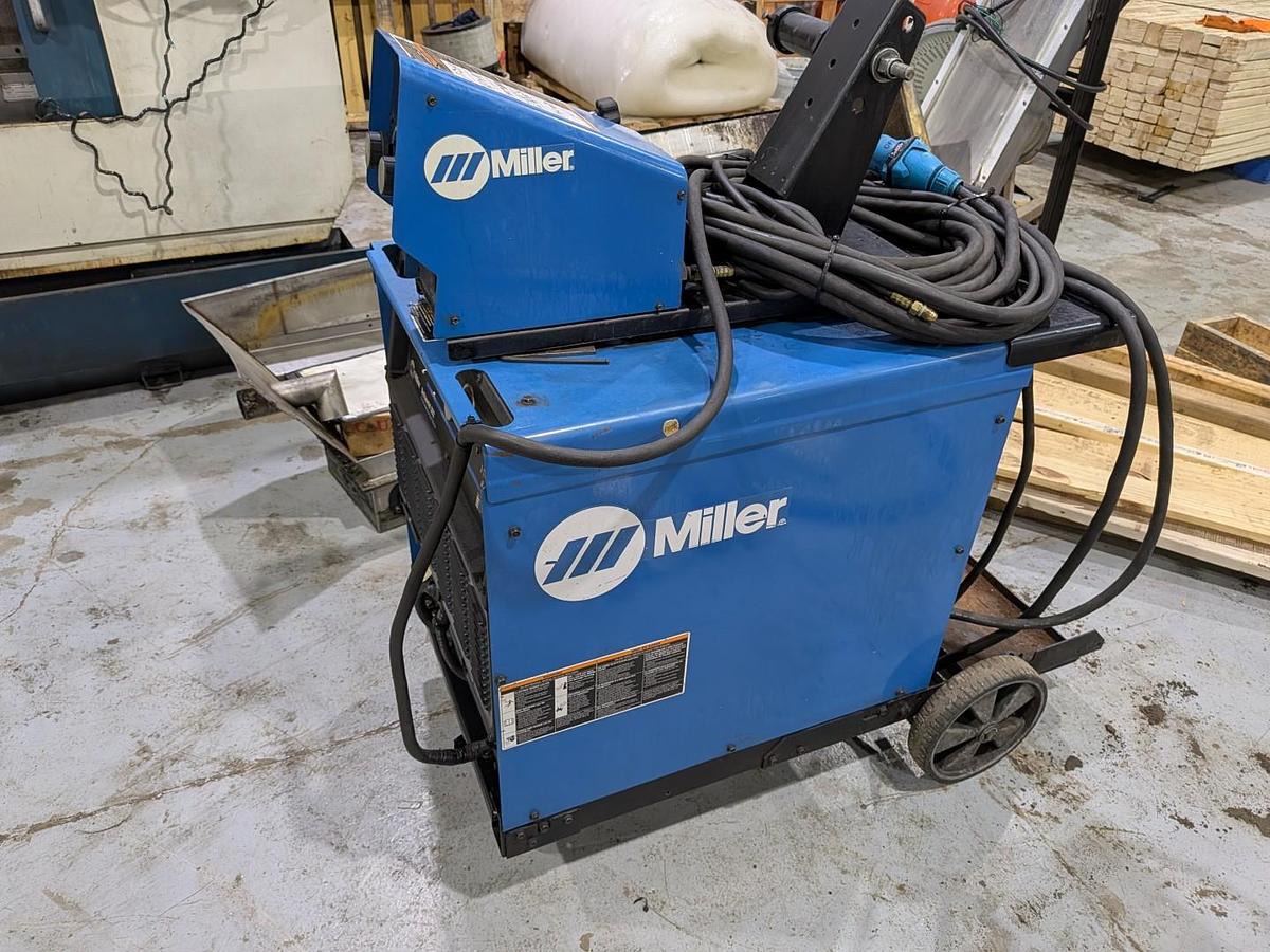 Used MILLER DELTAWELD 452 CV/DC WELDING POWER SOURCE