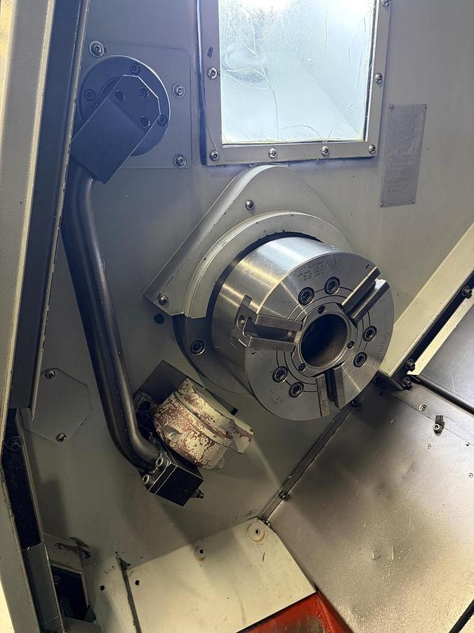 Used HYUNDAI KIA SKT21LMS CNC TURNING CENTER