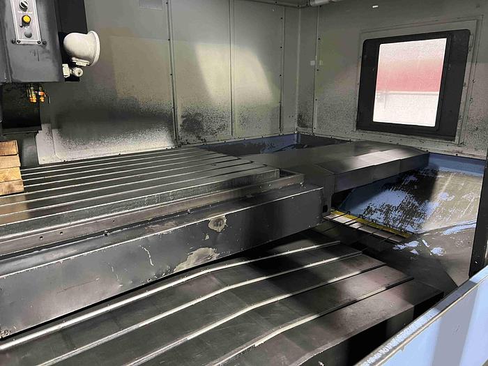 Used 2012 DOOSAN VM960L VERTICAL MACHINING CENTER