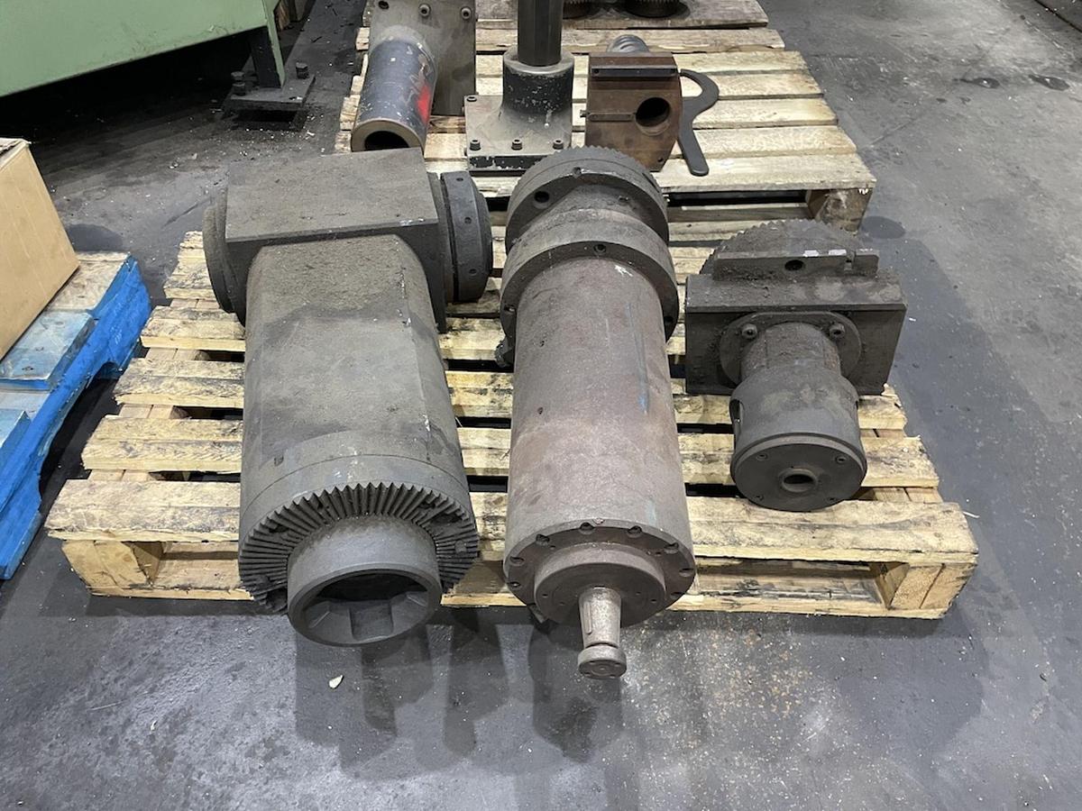 Used PIETRO CARNAGHI AC 25 CNC VERTICAL BORING MILL