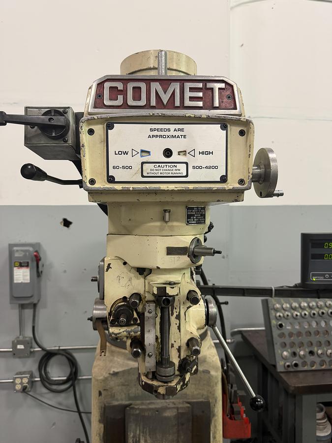 Used COMET VERTICAL KNEE MILL