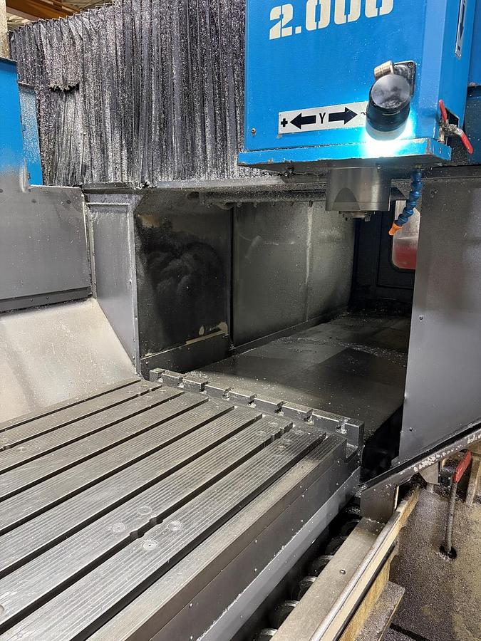Used NICOLAS CORREA EURO 2000 CNC MACHINING CENTER