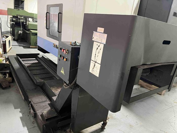 Used 2012 DOOSAN VM960L VERTICAL MACHINING CENTER