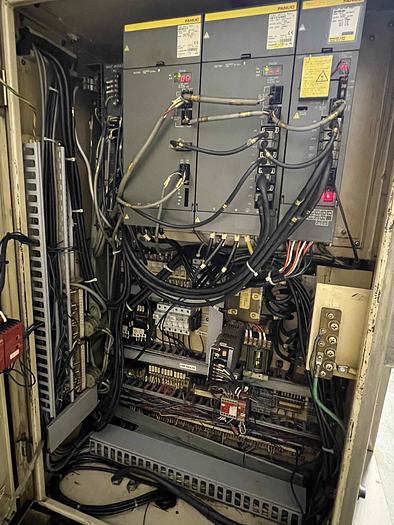 Used OKUMA HOWA HL-20