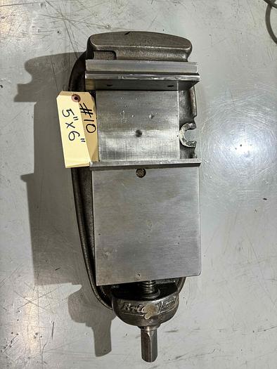 Used MACHINING CENTER VISE