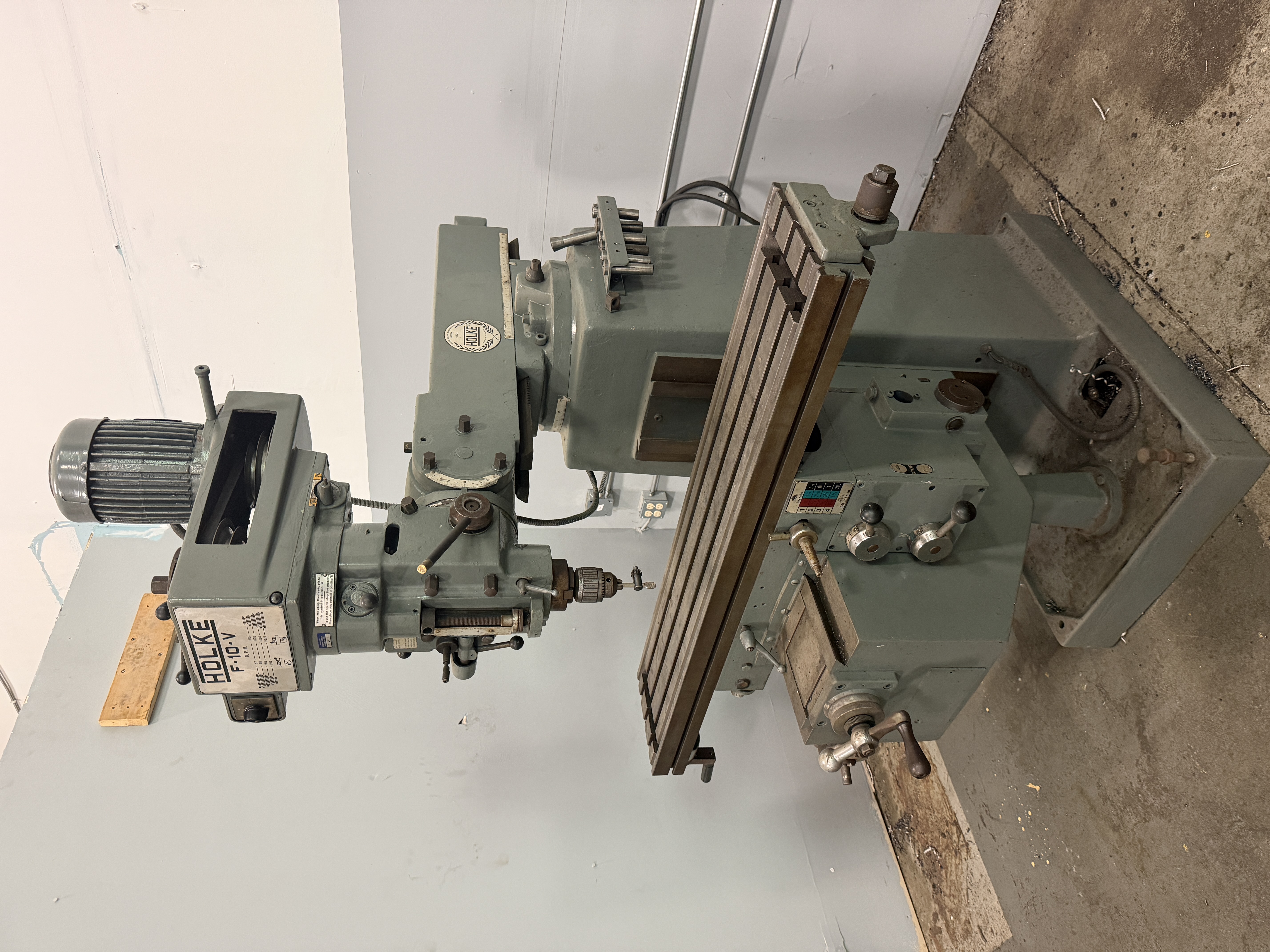 Used HOLKE F-10-V DRILL PRESS
