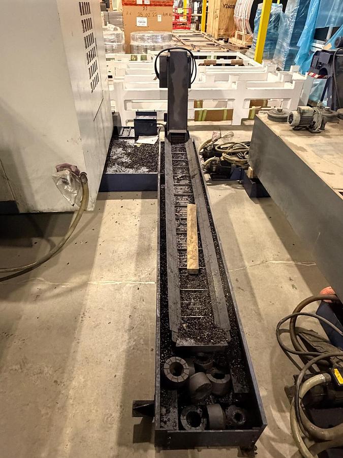 Used TAKUMI V12 CNC VERTICAL MILL