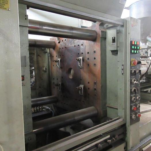 Used Nissei FS180S36ASE Injection Molding