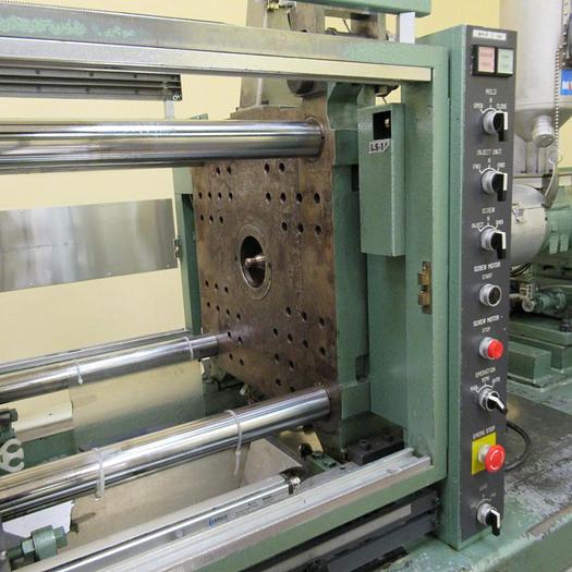 Used Nissei FS80S12ASE Injection Molding Machine 