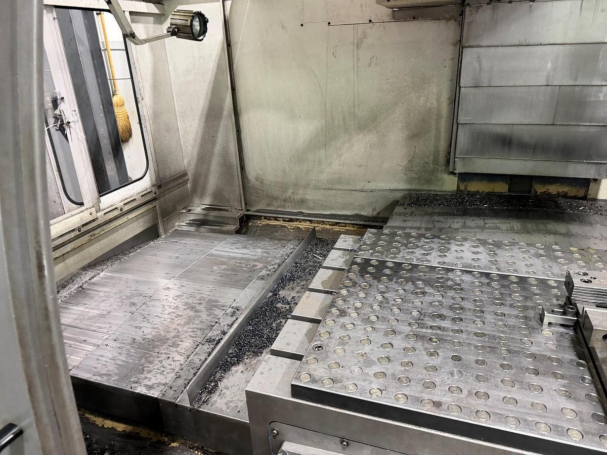 Used YCM TV158B CNC VERTICAL MACHINING CENTER