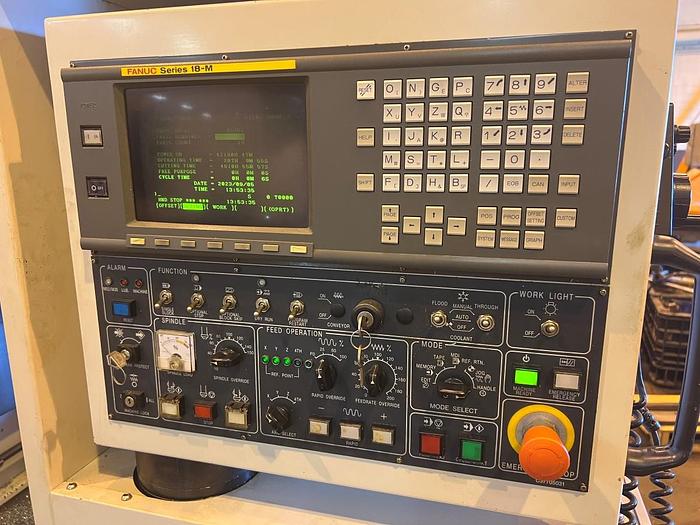 Used Daewoo DMV400 Vertical Machining Center