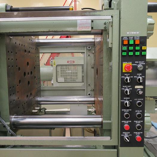 Used Nissei FE210S50ASE Injection Molding 