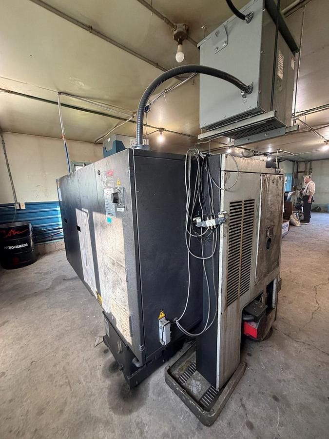 Used DOOSAN LYNX 220LC CNC TURNING CENTER