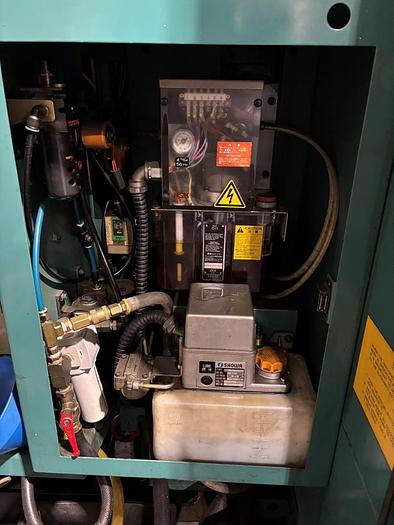 Used MATSUURA RA-2F VERTICAL MACHINING CENTER