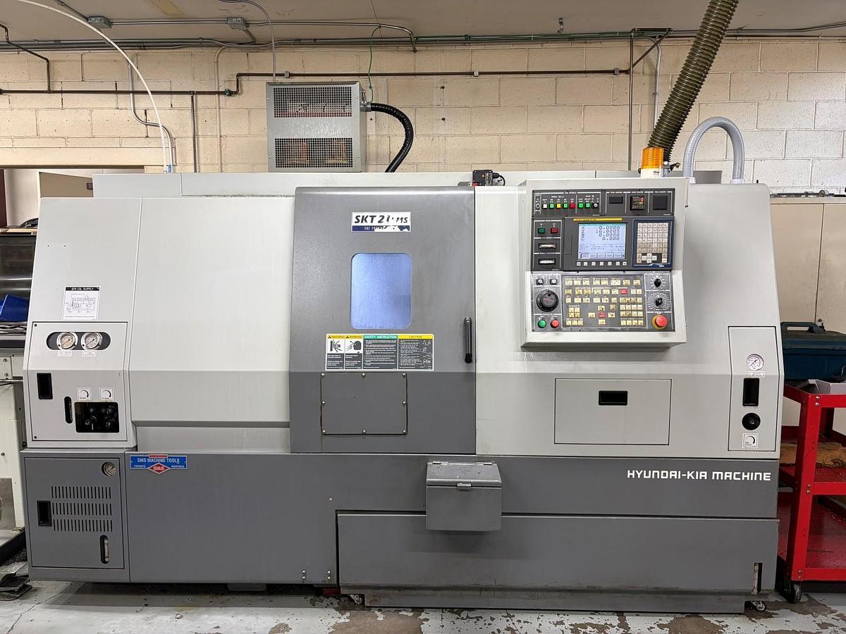Used HYUNDAI KIA SKT21LMS CNC TURNING CENTER