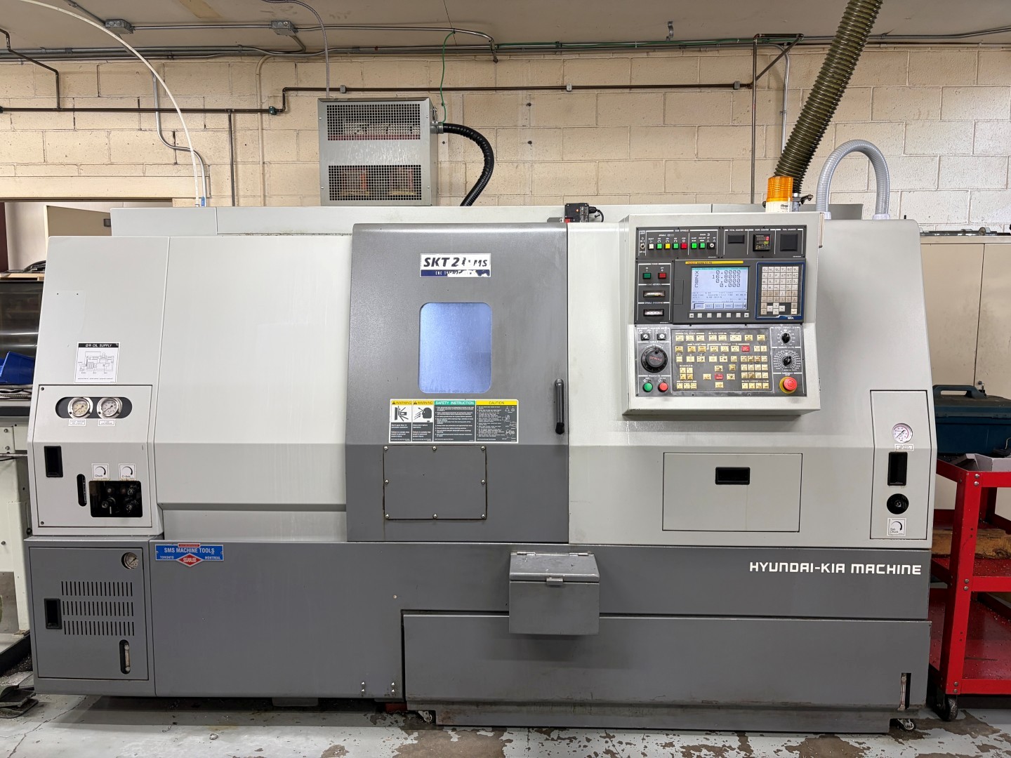 Used HYUNDAI KIA SKT21LMS CNC TURNING CENTER
