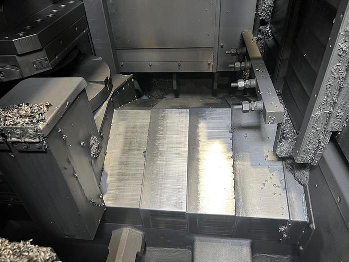 Used (2013) DOOSAN HP 4000 II HORIZONTAL MACHINING CENTER