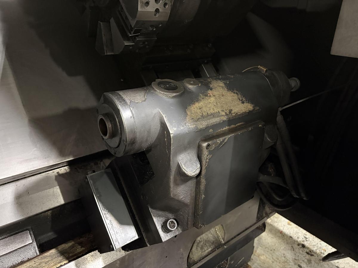 Used 2007 Doosan 240C TURNING CENTER