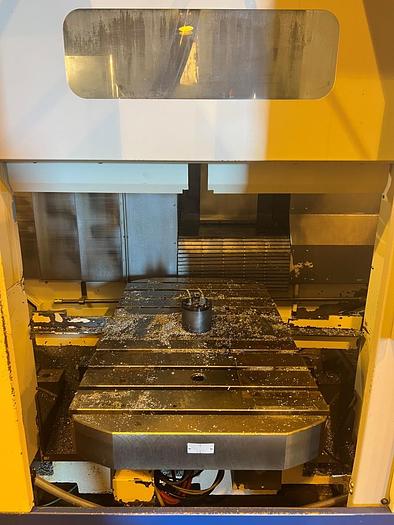 Used Daewoo DMV400 Vertical Machining Center