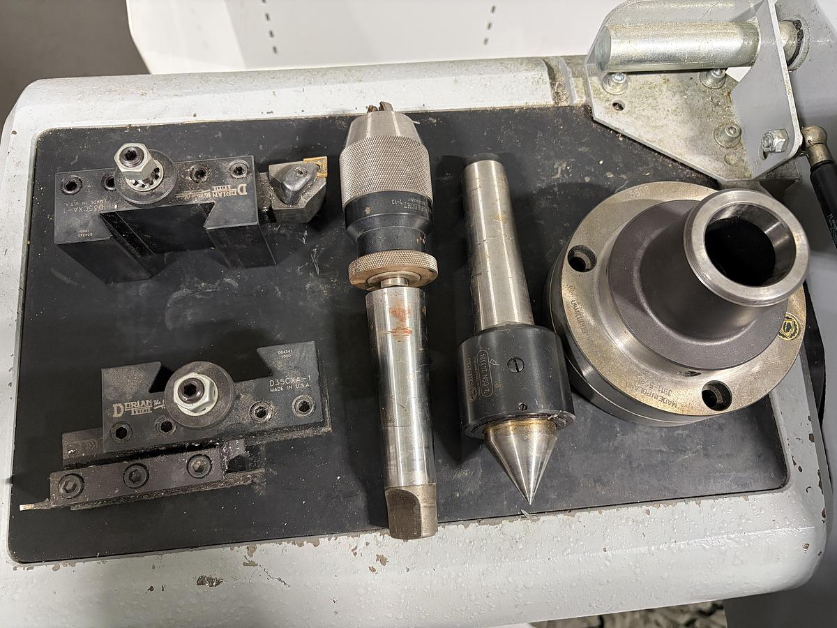 Used HAAS TL-2 CNC TURNING CENTER ONLY 34 Cutting Hours and 1633 Power on hours