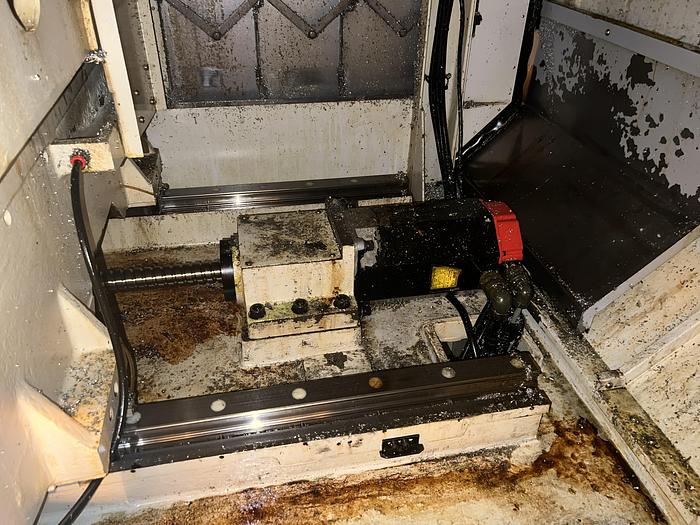 Used Daewoo DMV400 Vertical Machining Center