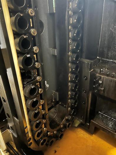 Used DOOSAN HP 4000 HORIZONTAL MACHINING CENTER (2013)
