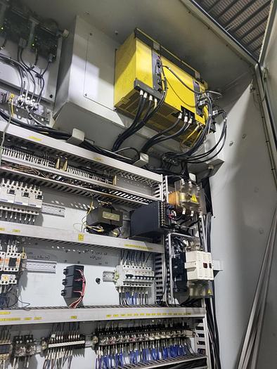 Used Doosan V850 Vertical Turning Lathe