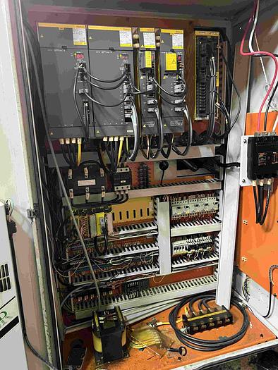Used DAEWOO DVC 500 VERTICAL MACHINING CENTER