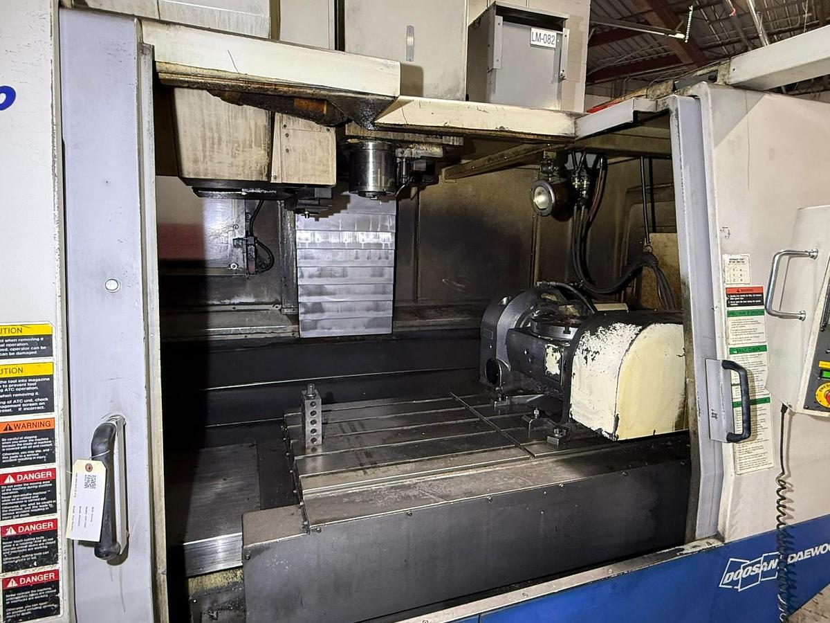 Used Daewoo DMV-5025