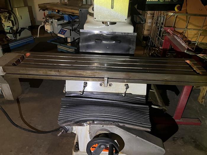 Used Mecca SP-400VS Vertical Milling Machine