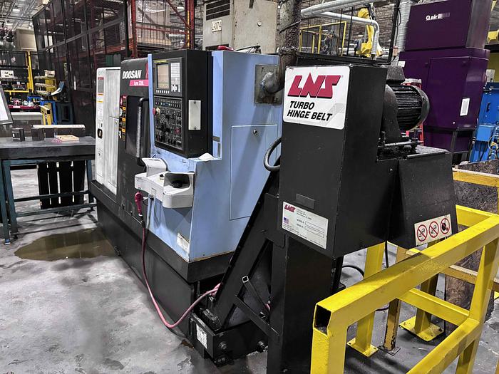 Used 2010 Doosan LYNX-220LC TURNING CENTER
