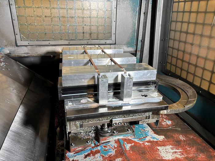 Used MATSUURA RA-2F VERTICAL MACHINING CENTER