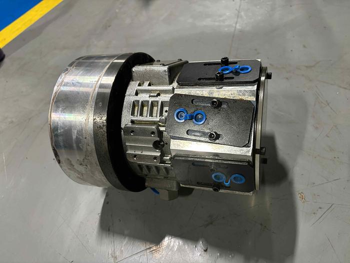 Used STANDARD MEGA BORE SHORT BODY OPEN CENTER HYDRAULIC CYLINDER