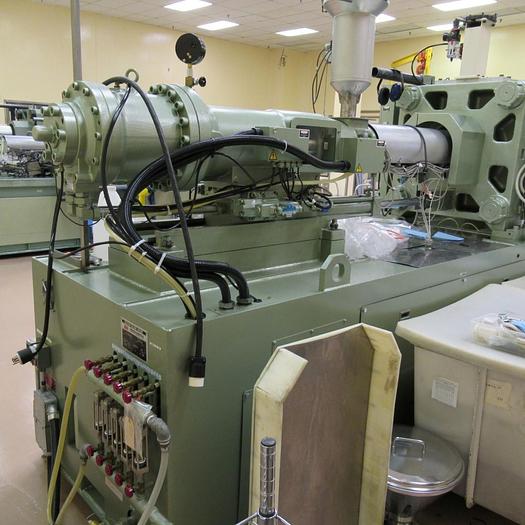 Used Nissei FE210S50ASE Injection Molding 