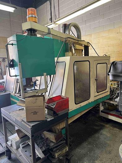 Used DAHLIH MCV-720 VERTICAL MACHINING CENTER