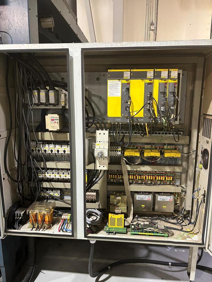 Used 2006 Sigma SDV-3219 Vertical Machining Center