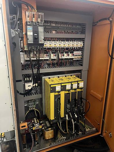 Used DAHLIH Vertical Machining Centre (3 Axis)